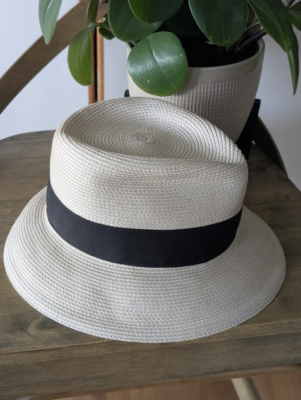 Eric Javits Classic Squishee Straw Packable Fedora Sun Hat Cream/Black - Picture 11 of 16